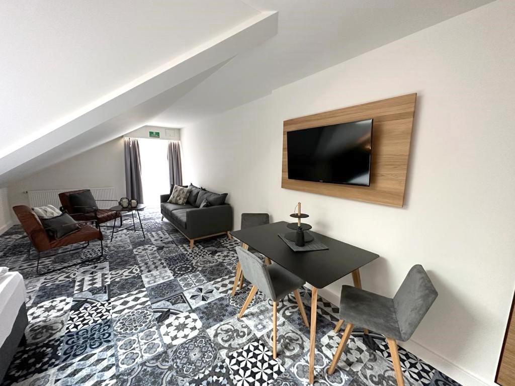 Alpengluehen Smart Hotel โอลคิง ภายนอก รูปภาพ